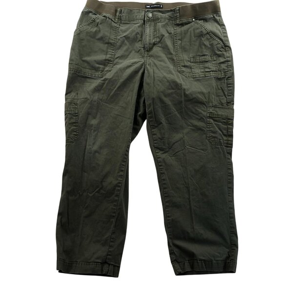 Lee Womens Cargo Pants Size 18W Green Relaxed Fit 1889 Outdoors Casual Classic - Picture 1 of 13